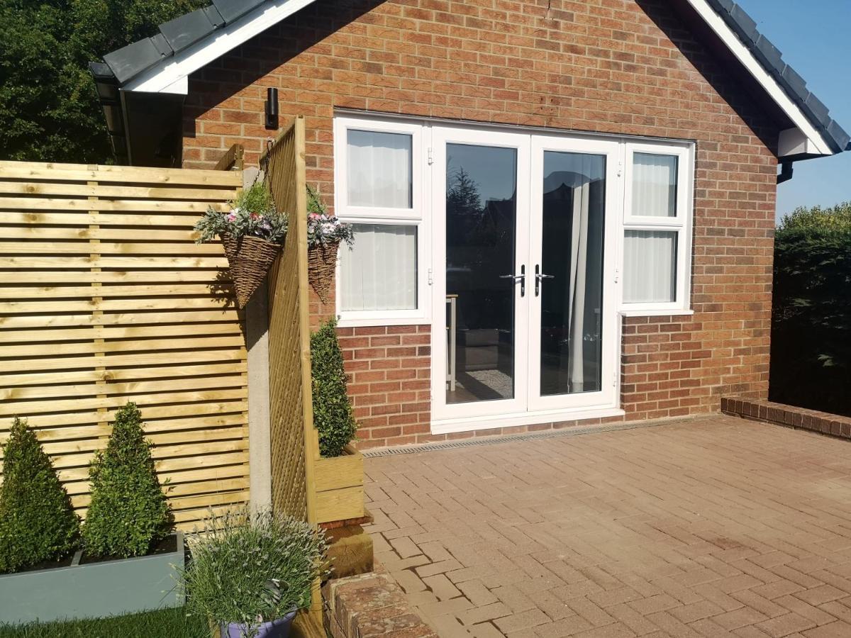 Grove Lodge Pembrokeshire Milford Haven Exterior foto
